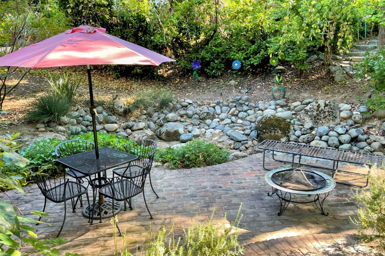Outside 2* Nevada City