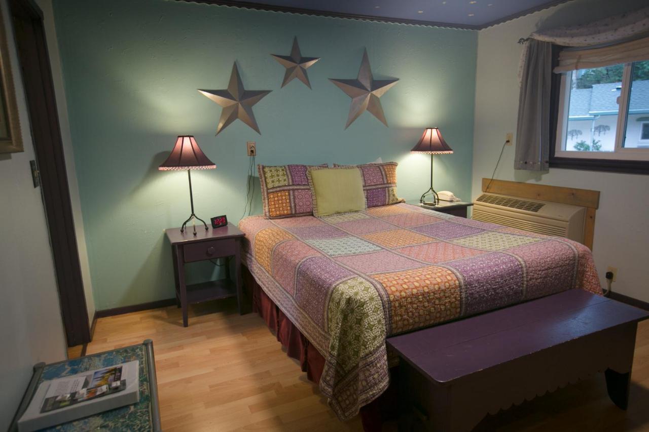 Motel Outside Nevada City